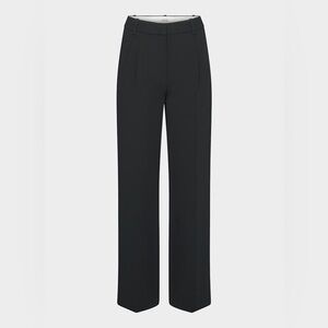 LIKE NEW Aritzia Effortless Pants/Black Crepette/10